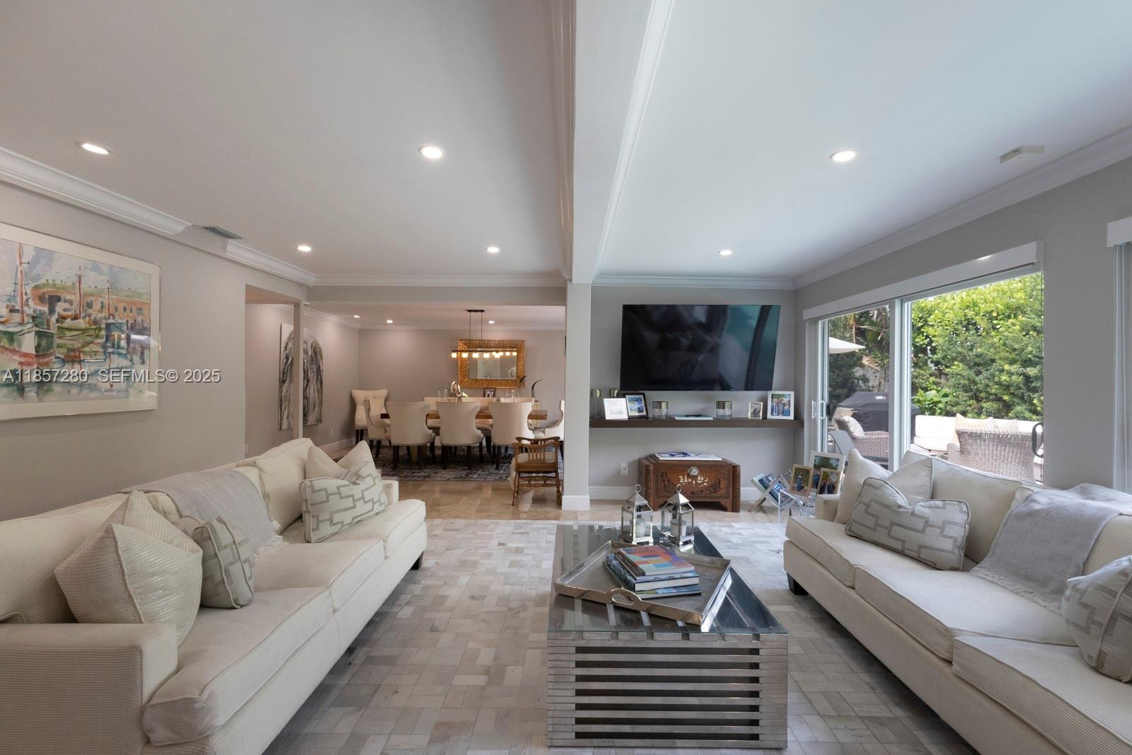 677 Hampton Lane Key Biscayne, FL 33149 - Photo 8 of 30 Gallery Image 8