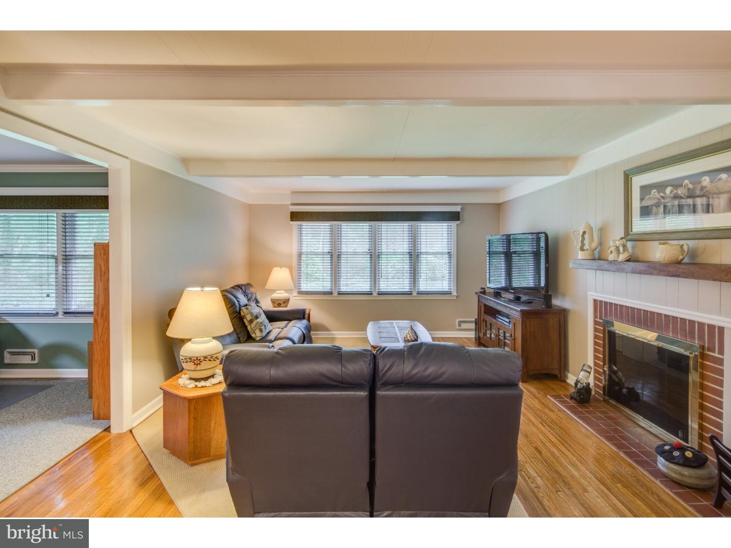 505 Covered Bridge Road Cherry Hill, NJ 08034 - Photo 3 of 25