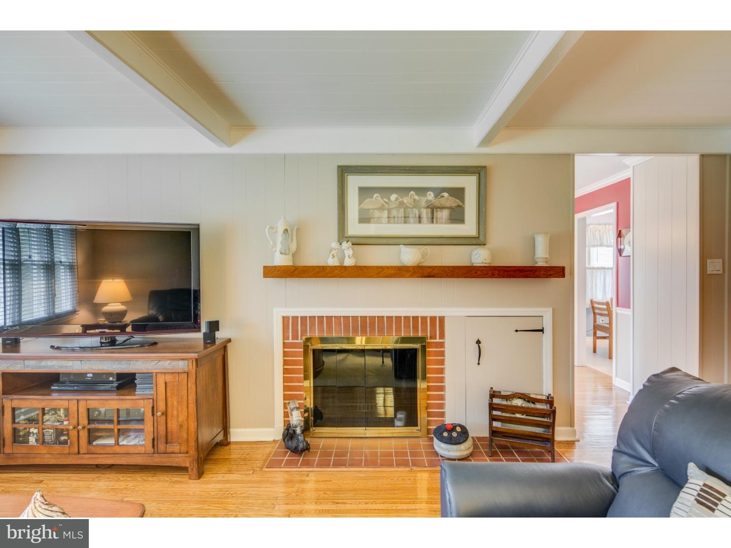 505 Covered Bridge Road Cherry Hill, NJ 08034 - Photo 4 of 25