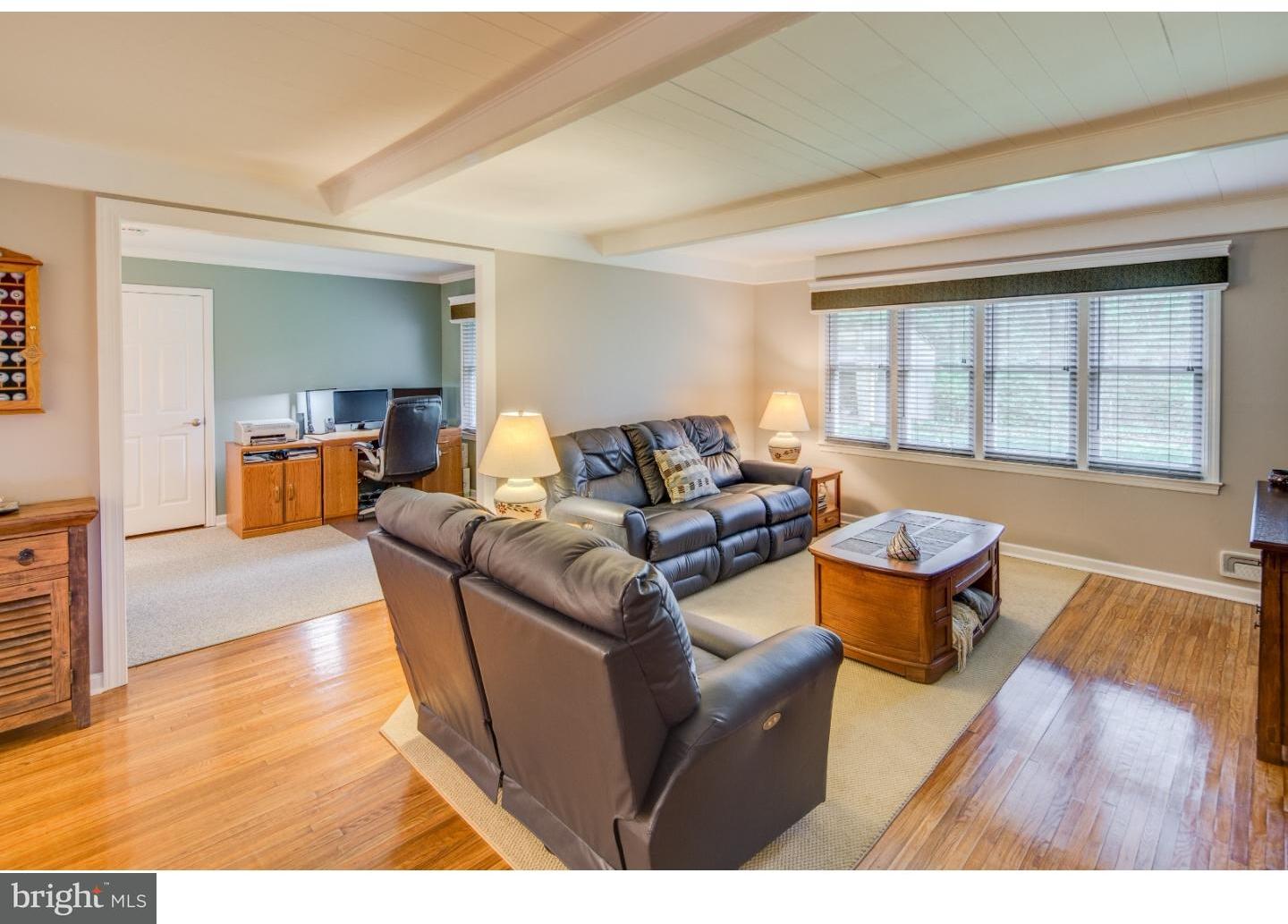 505 Covered Bridge Road Cherry Hill, NJ 08034 - Photo 5 of 25
