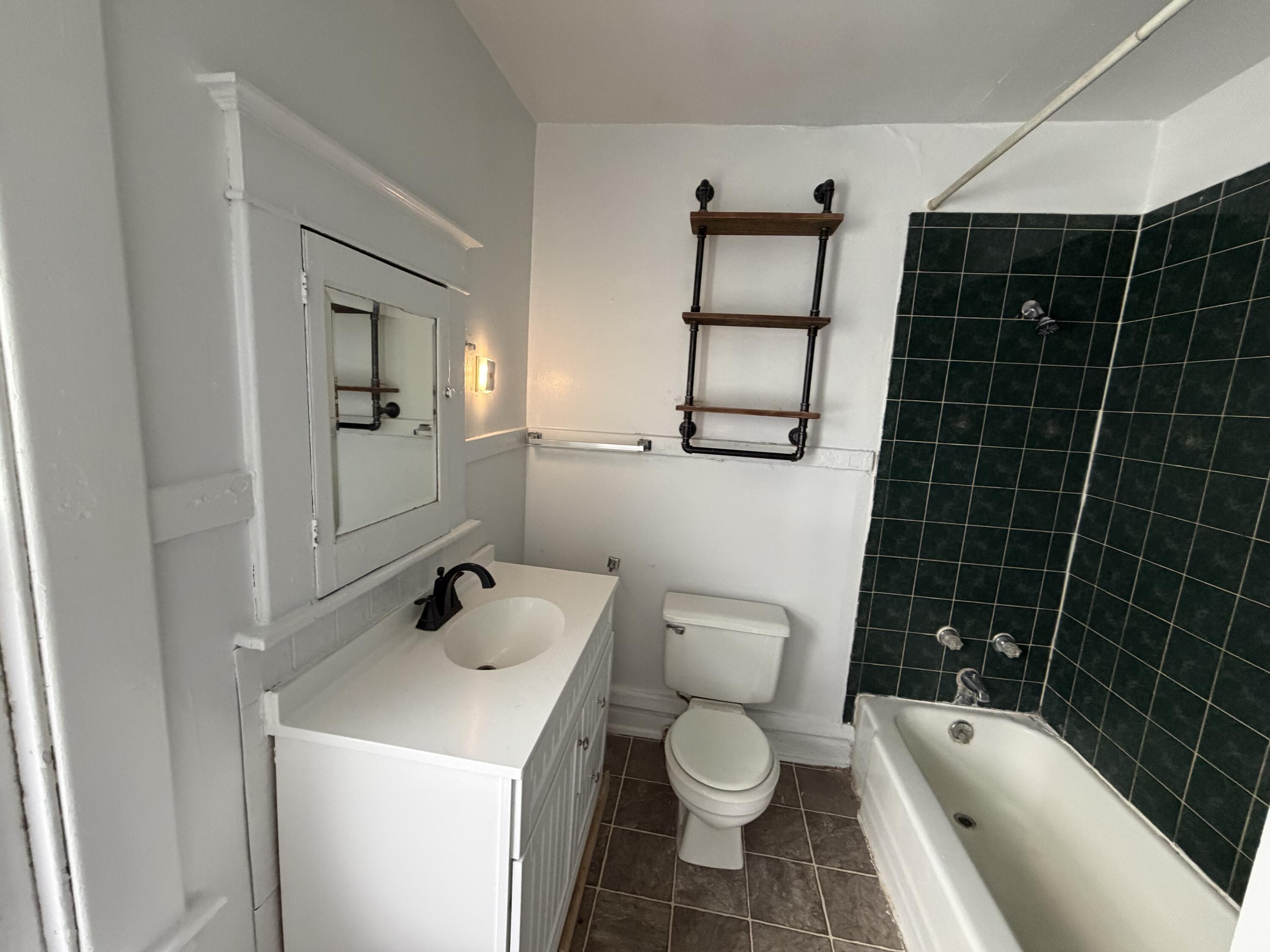 415 Davis Street Kalamazoo, MI 49007 - Photo 20 of 27 Photo Dec 29 2025, 11 11 52 AM