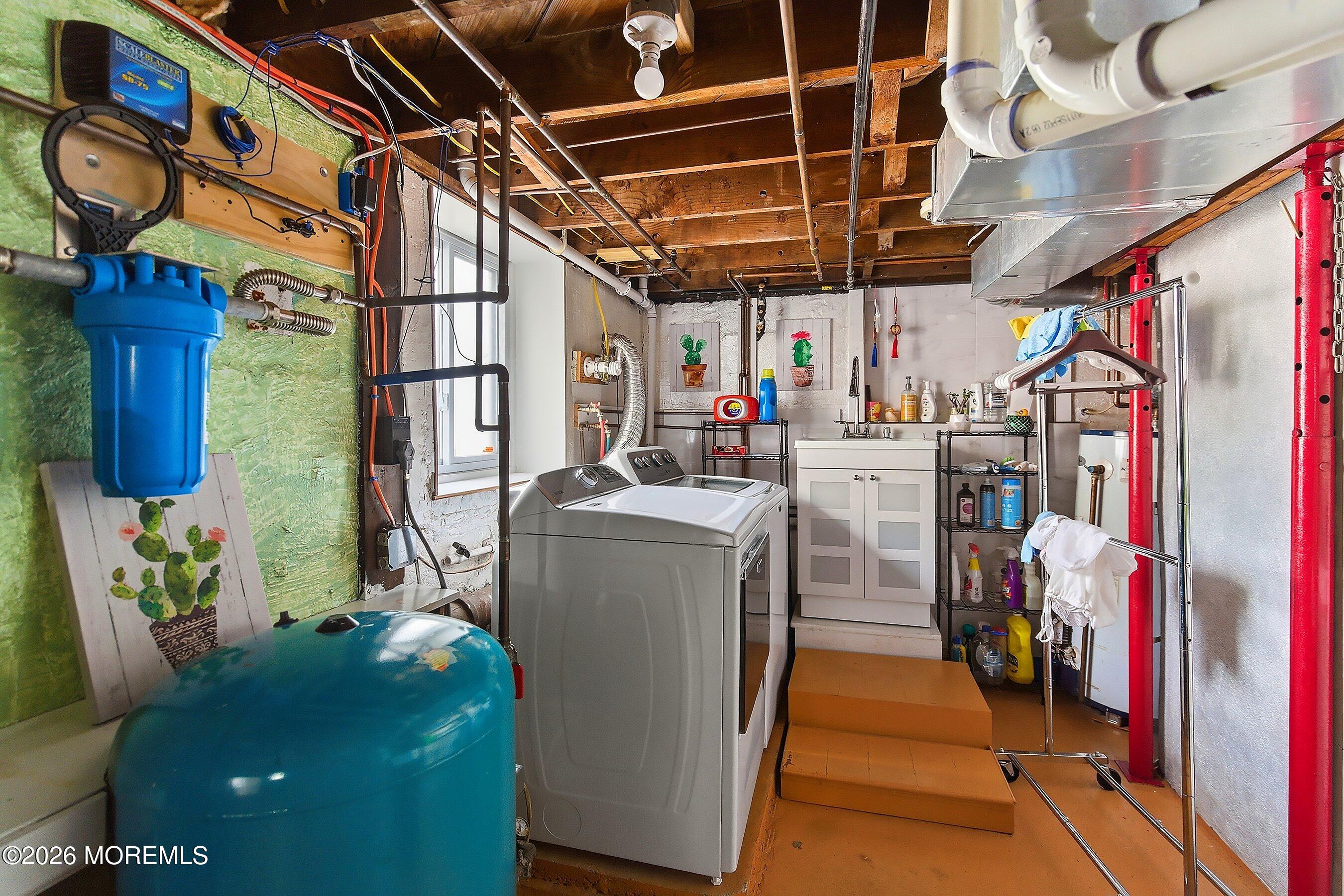 33 Weston Road Somerset, NJ 08873 - Photo 35 of 44 35-Laundry 2