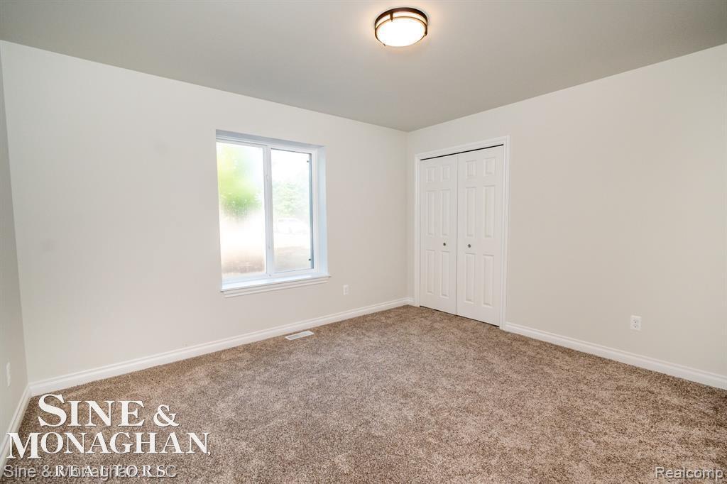 9360 Folkert Road Algonac, MI 48001 - Photo 23 of 34 50066093-22.JPG