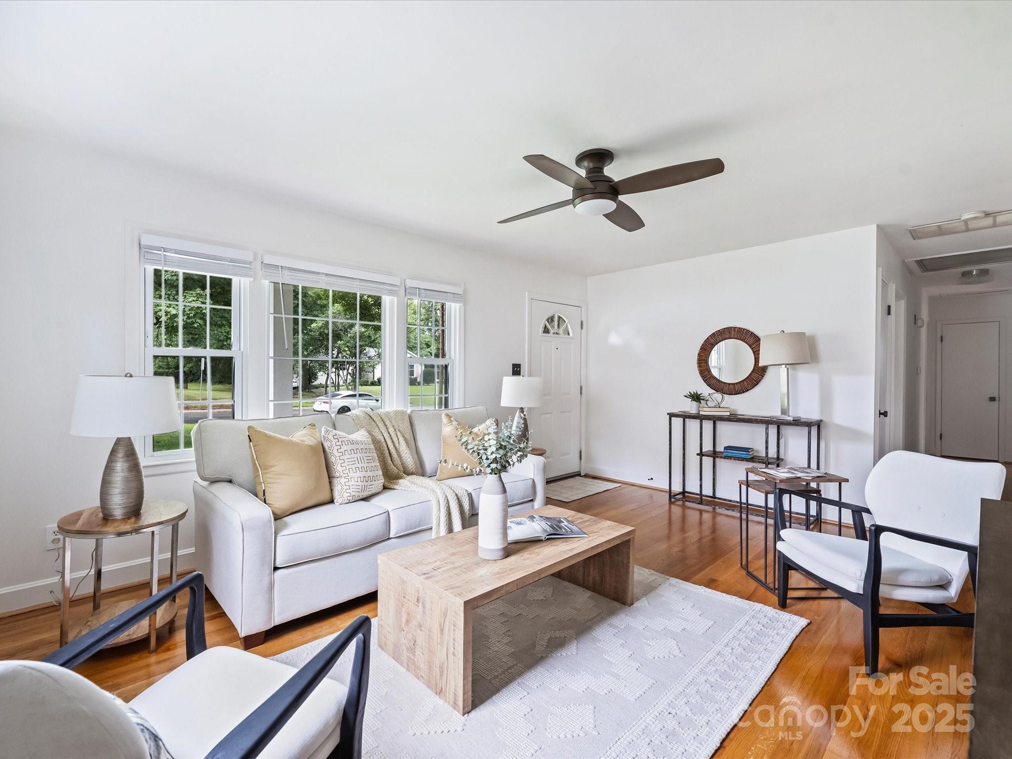 5923 Brookhaven Road Charlotte, NC 28210 - Photo 5 of 32 Gallery Image 5