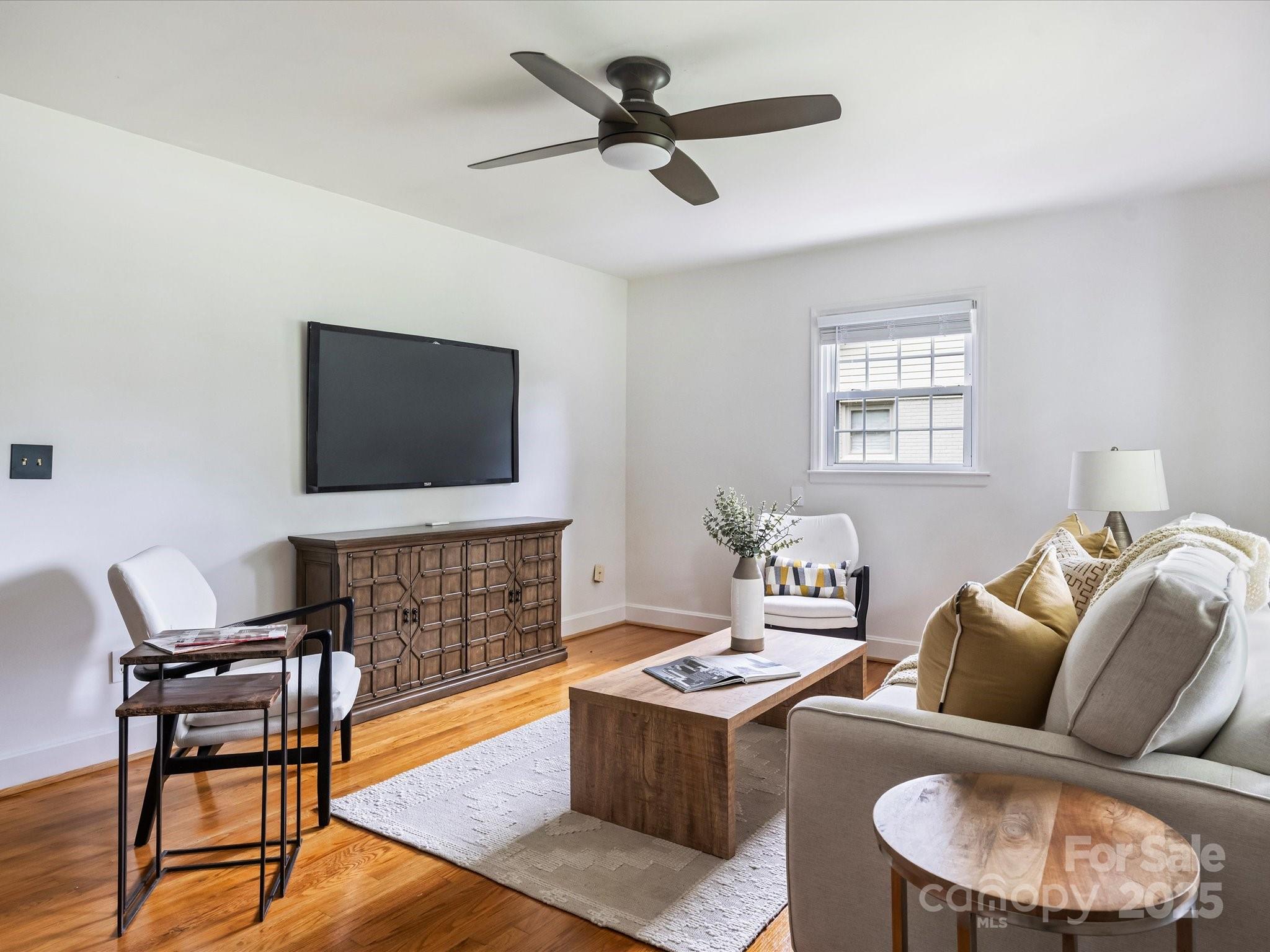 5923 Brookhaven Road Charlotte, NC 28210 - Photo 6 of 32 Gallery Image 6