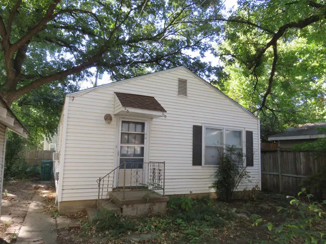 $137,000 | 423 South Estelle Street, Wichita, KS 67211