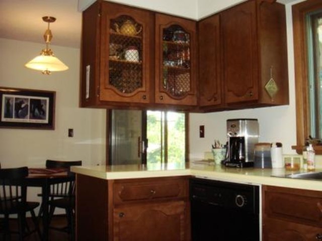 4612 Oneida Street Duluth, MN 55804 - Photo 5 of 8 Gallery Image 5