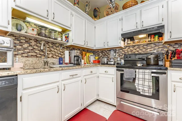 $360,000 | 14304 Beryl Court, Pineville, NC 28134