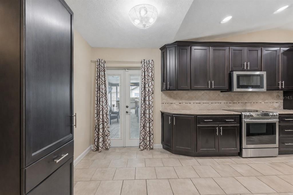 3533 Springville Drive Valrico, FL 33596 - Photo 12 of 35