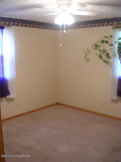 5119 Terry Road Louisville, KY 40216 - Photo 30 of 35 37