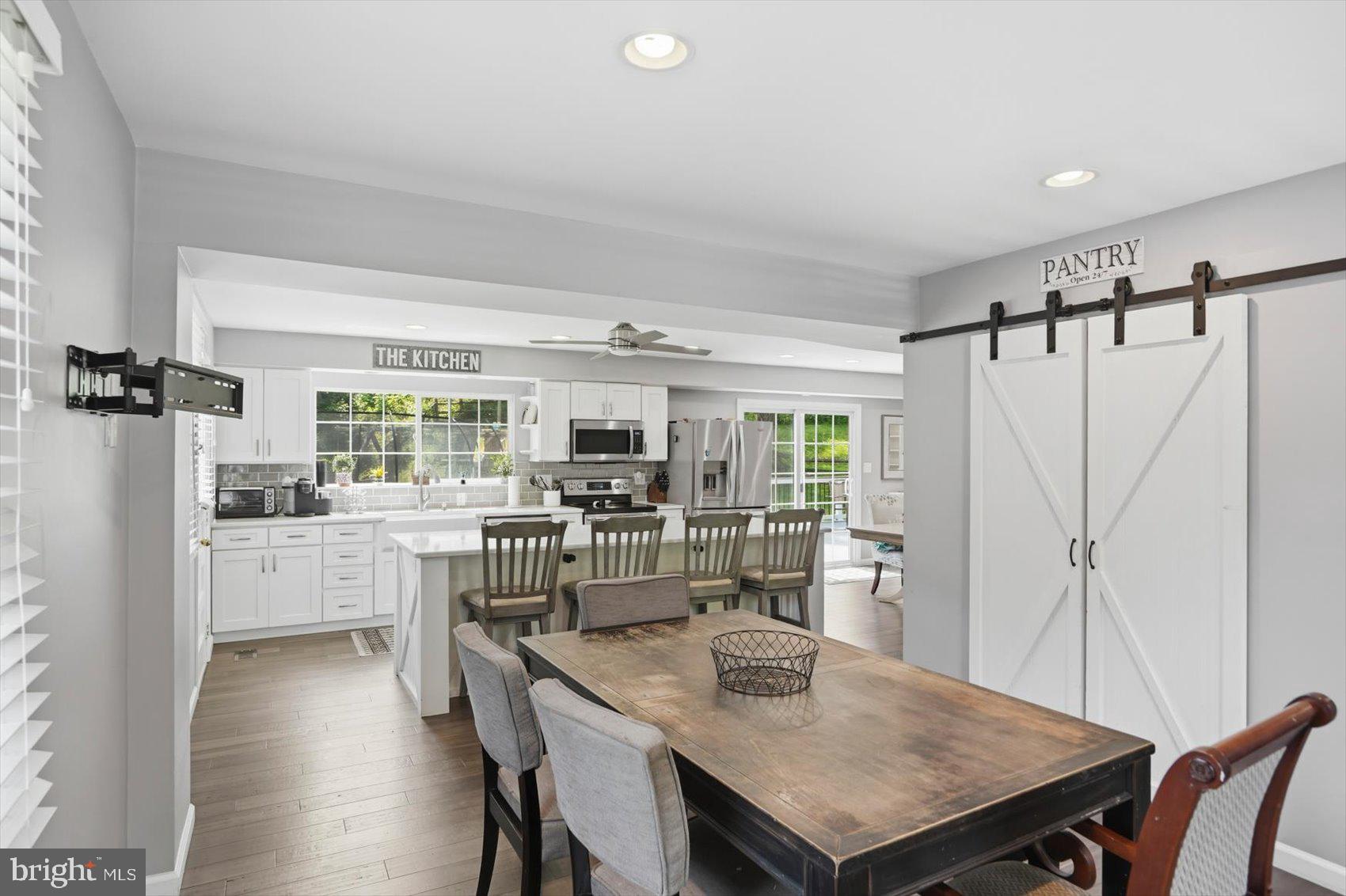 10509 Gateridge Road Cockeysville, MD 21030 - Photo 16 of 40 Dining Room