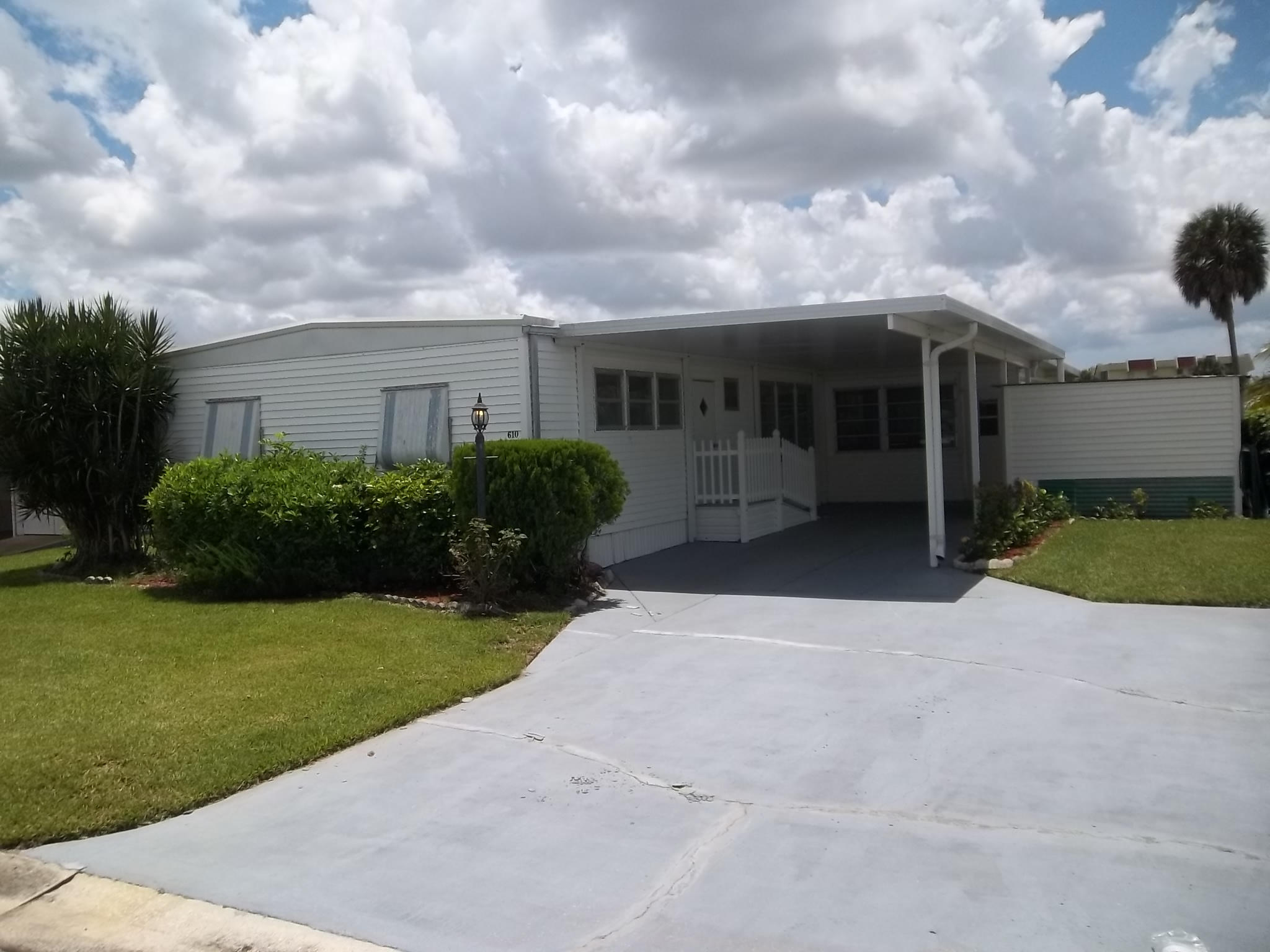 1610 Southwest 64th Way Boca Raton, FL 33428 - Photo 3 of 23 100_1431