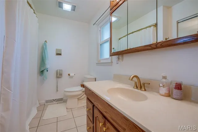 $400,000 | 301 Adams Drive, Waterloo, IL 62298