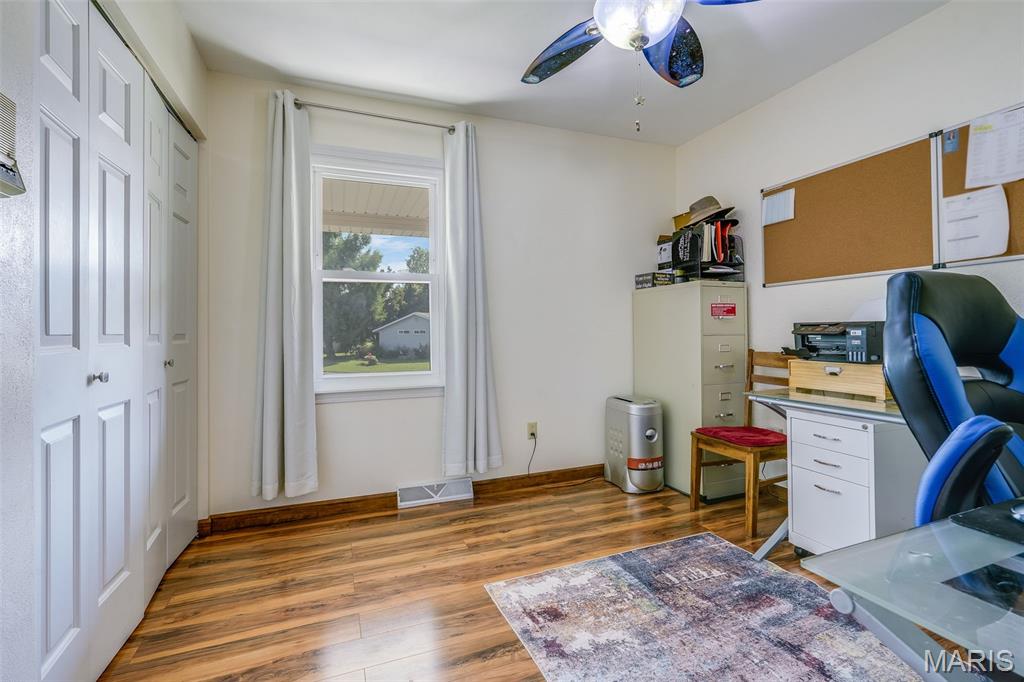 301 Adams Drive Waterloo, IL 62298 - Photo 18 of 38