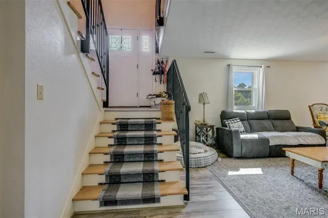 $400,000 | 301 Adams Drive, Waterloo, IL 62298