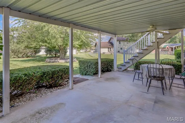 $400,000 | 301 Adams Drive, Waterloo, IL 62298