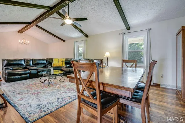 $400,000 | 301 Adams Drive, Waterloo, IL 62298