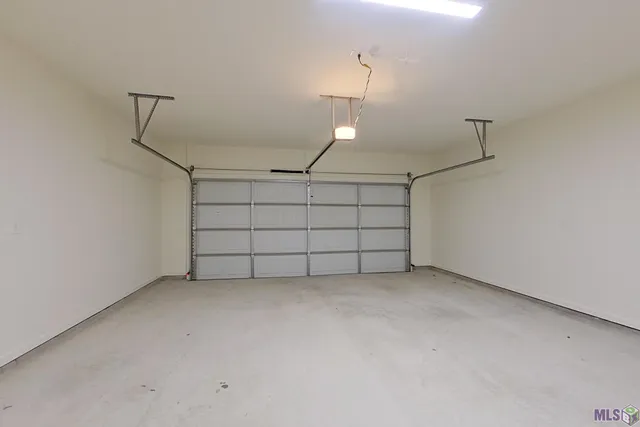 $2,050 | 110 Hendrix Road, Carencro, LA 70520