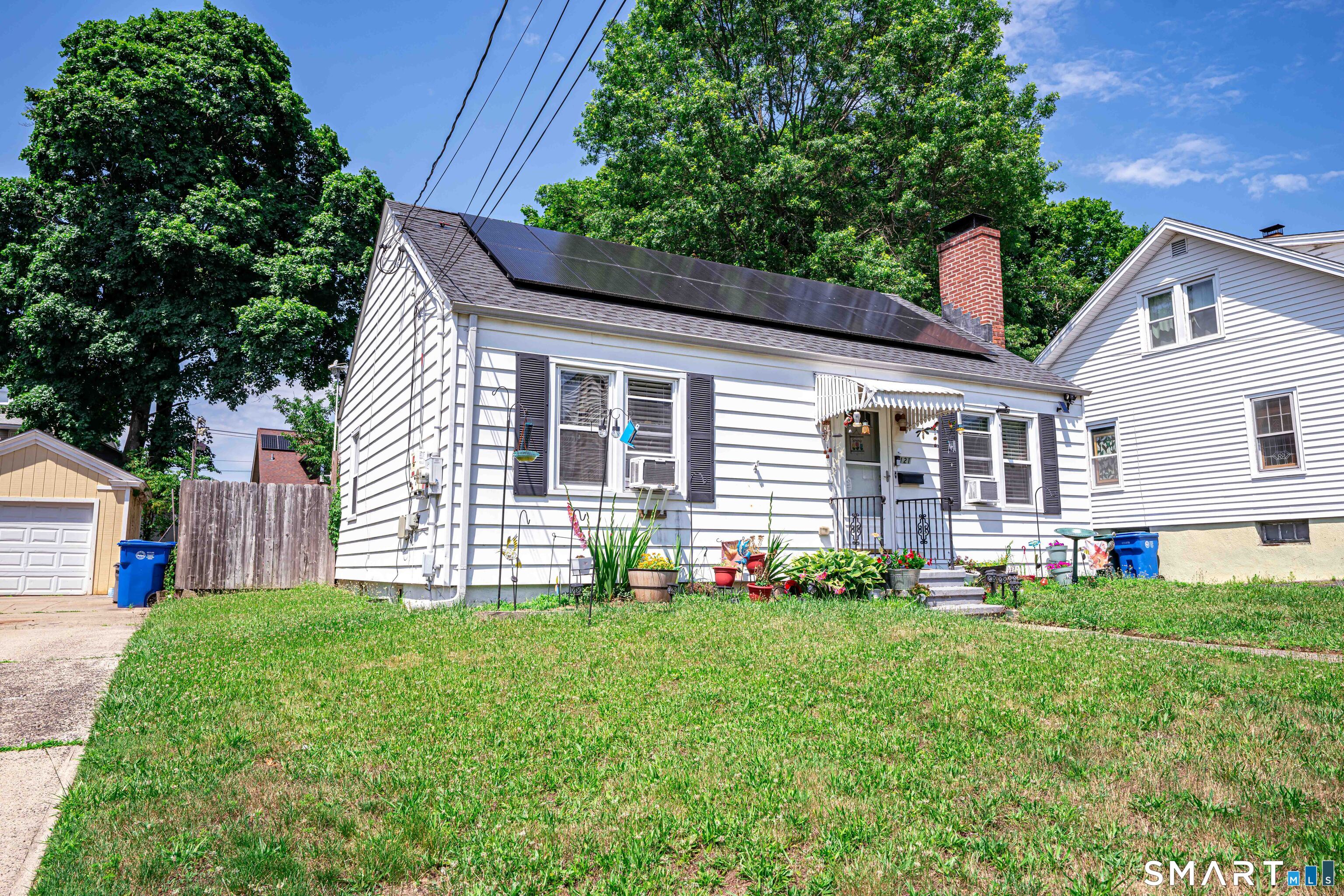 121 4th Street Hamden, CT 06514 - Photo 5 of 28