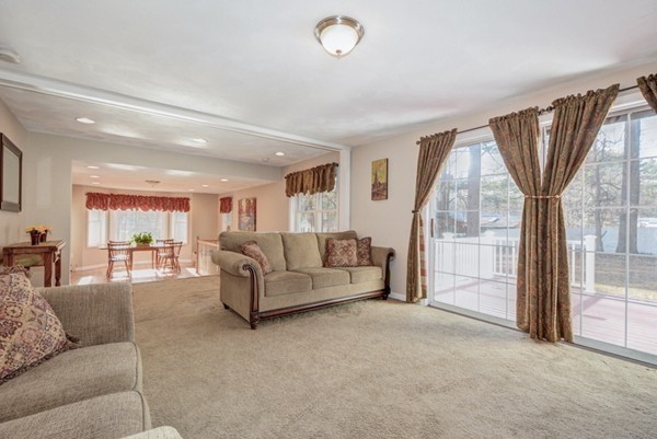 30 Riverdale Road Billerica, MA 01821 - Photo 10 of 30 Gallery Image 10