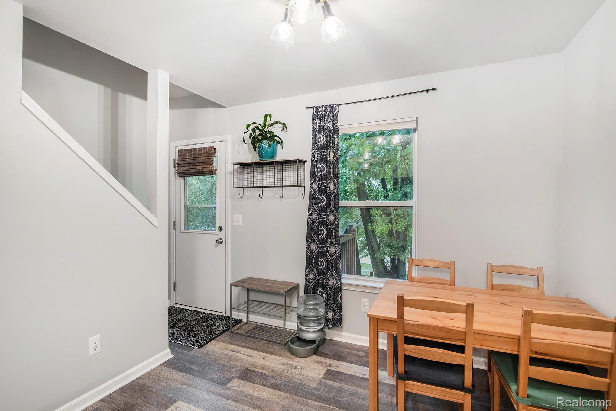 420 Montclair Court Howell, MI 48843 - Photo 6 of 16 DSC_6409.jpg
