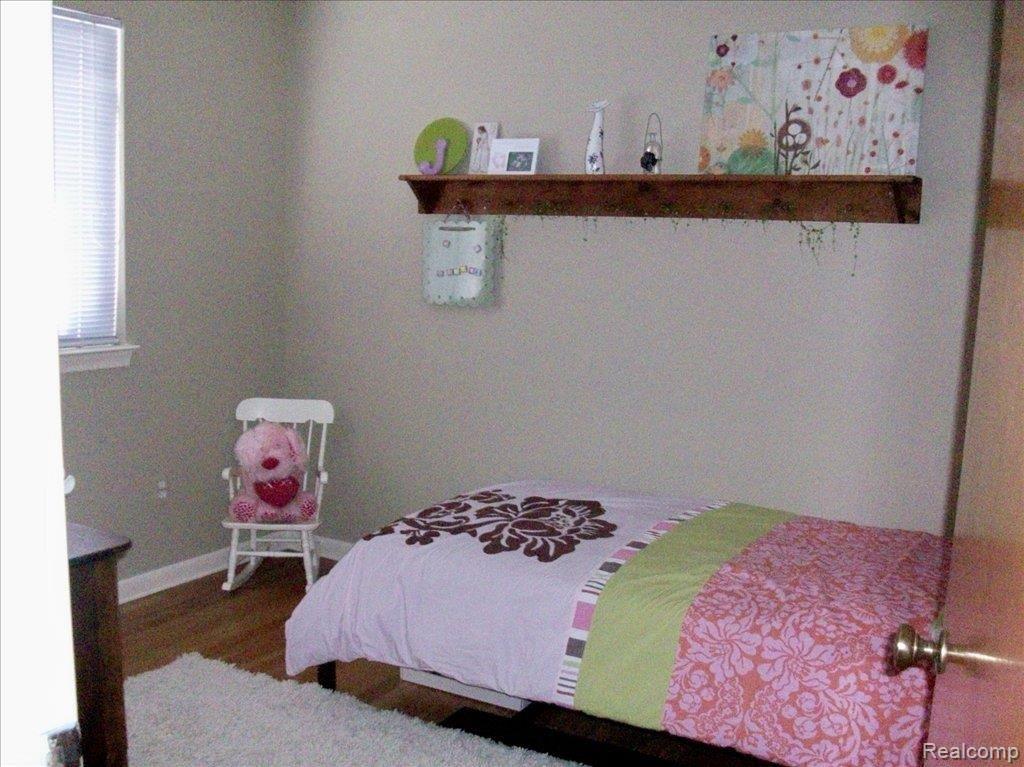 619 Elizabeth Street Rochester, MI 48307 - Photo 14 of 19 elizabeth girls room