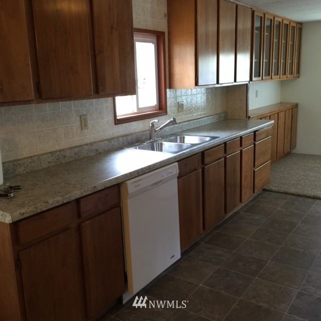 4808 Galvin Road Centralia, WA 98531 - Photo 3 of 13 Gallery Image 3