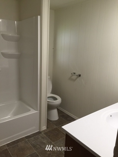 4808 Galvin Road Centralia, WA 98531 - Photo 8 of 13 Gallery Image 8