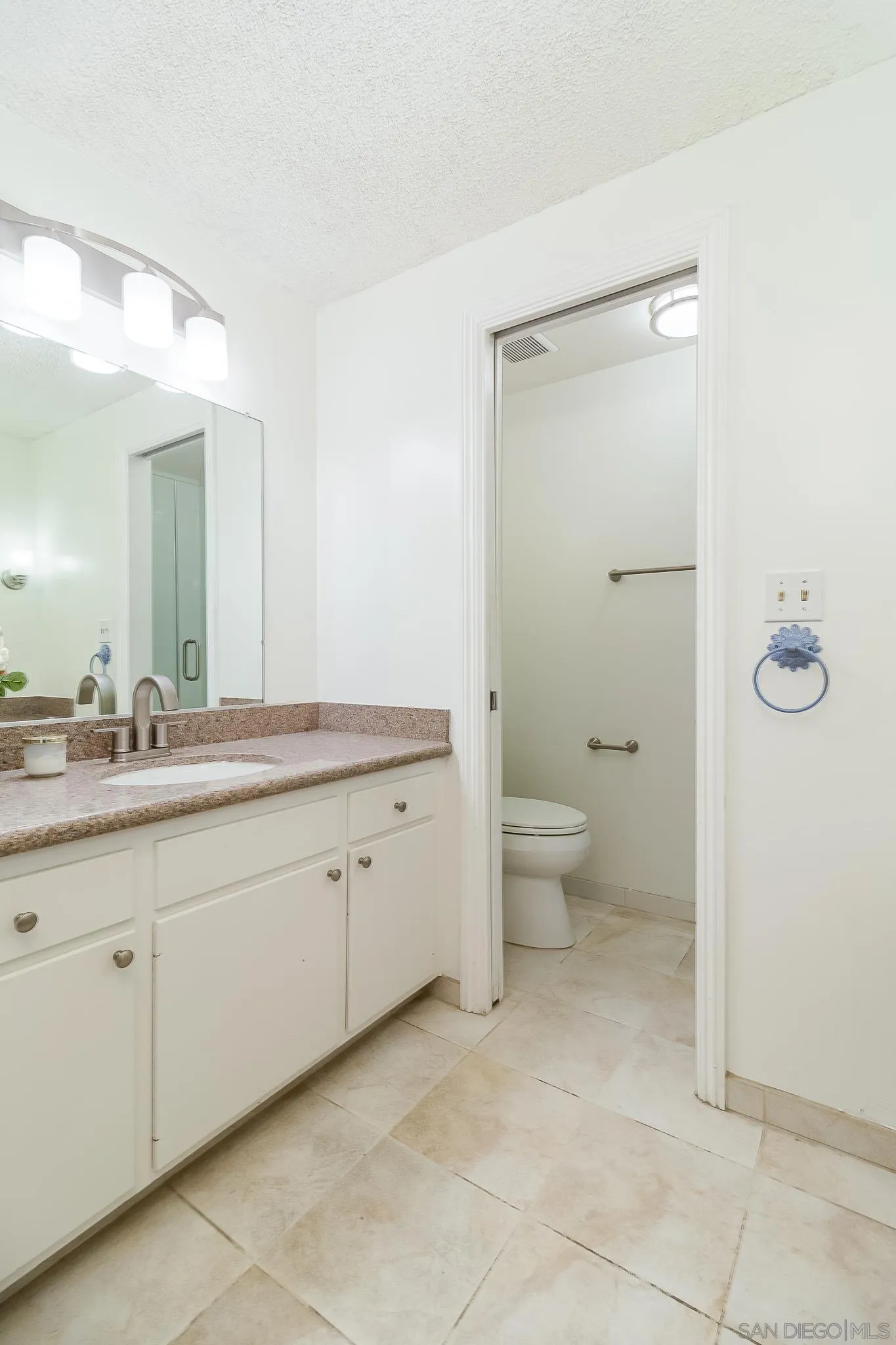 3606 Vista Rey, Unit 16 Oceanside, CA 92057 - Photo 16 of 26 Gallery Image 16