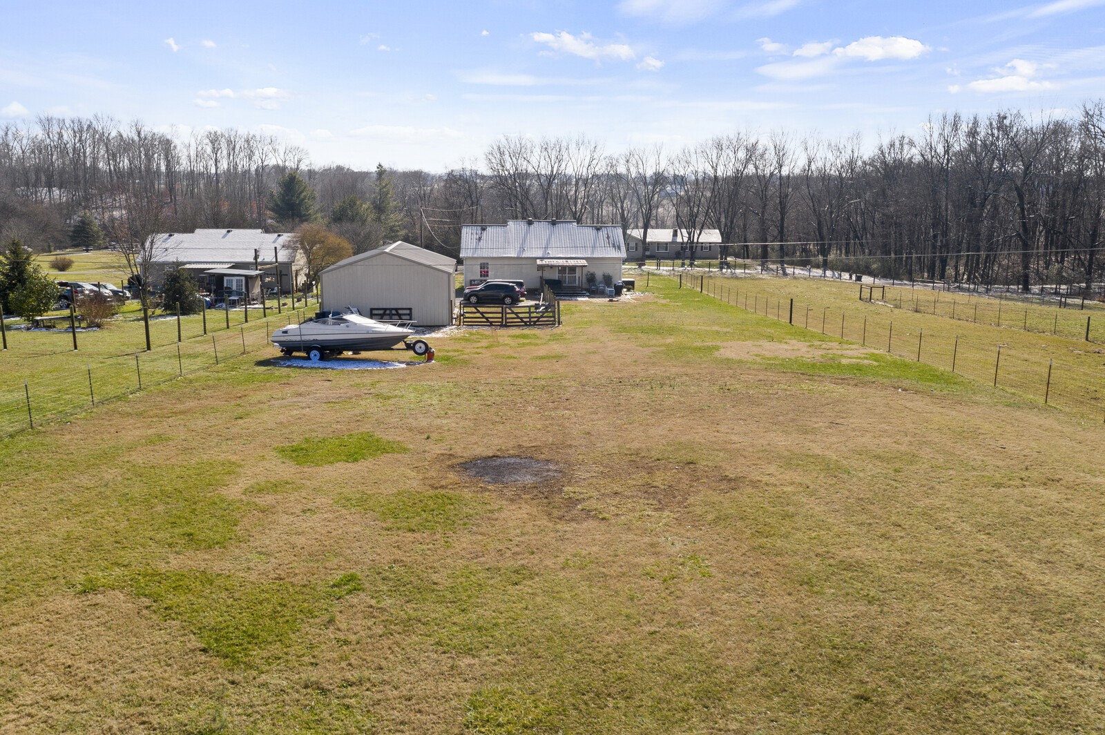 634 West Harper Road Portland, TN 37148 - Photo 23 of 25 a view of a swimming pool