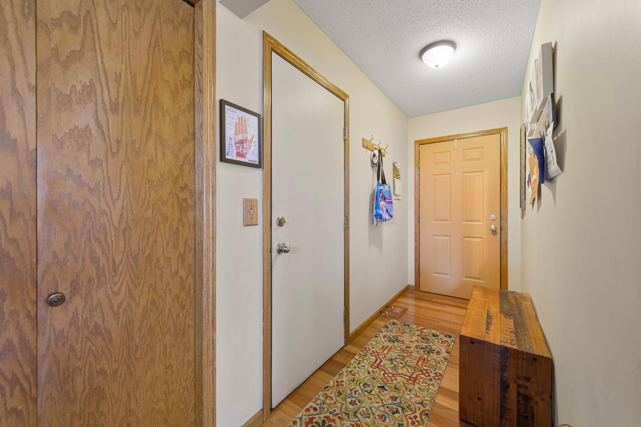 14837 Crestview Avenue Rosemount, MN 55068 - Photo 5 of 44