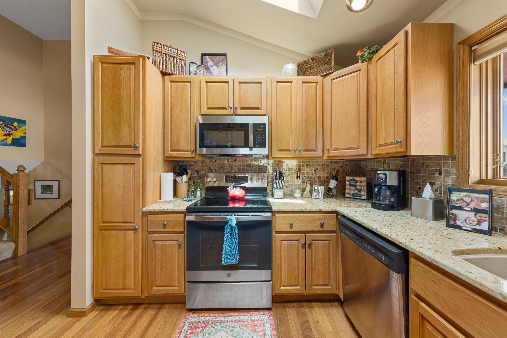 14837 Crestview Avenue Rosemount, MN 55068 - Photo 10 of 44