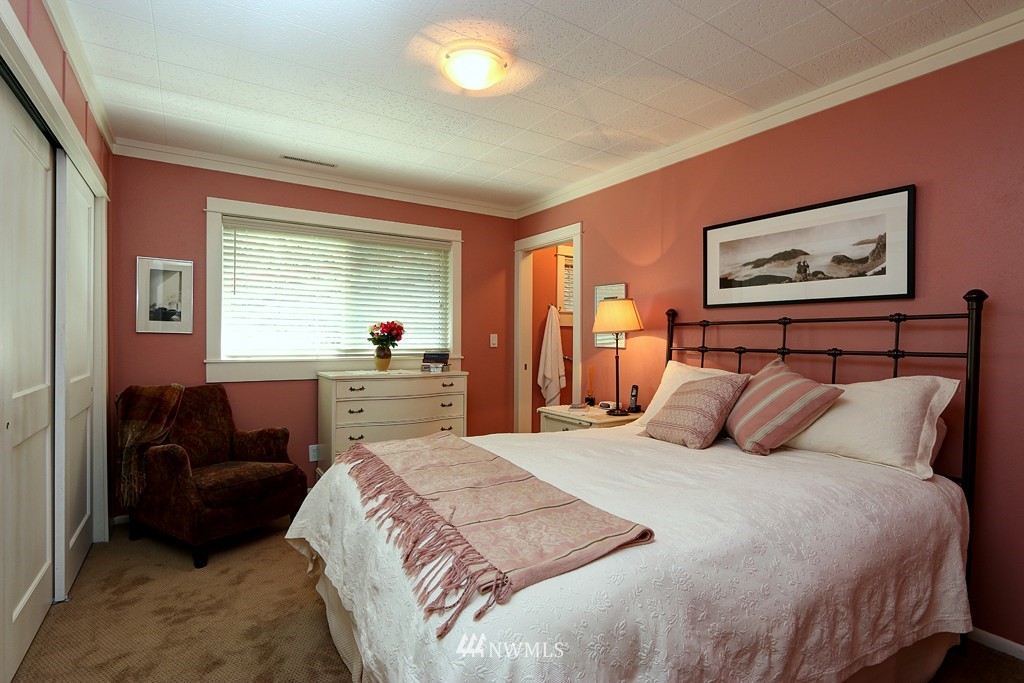 1670 Northeast Jacobson Road Poulsbo, WA 98370 - Photo 14 of 25 Gallery Image 14