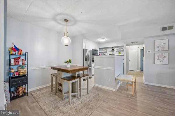 $220,000 | 114 Riversedge Drive, Unit CONDO 114, Jeffersonville, PA 19403