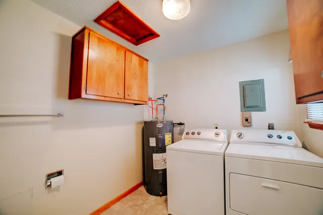 $83,900 | 433 South 5th Street, Watseka, IL 60970