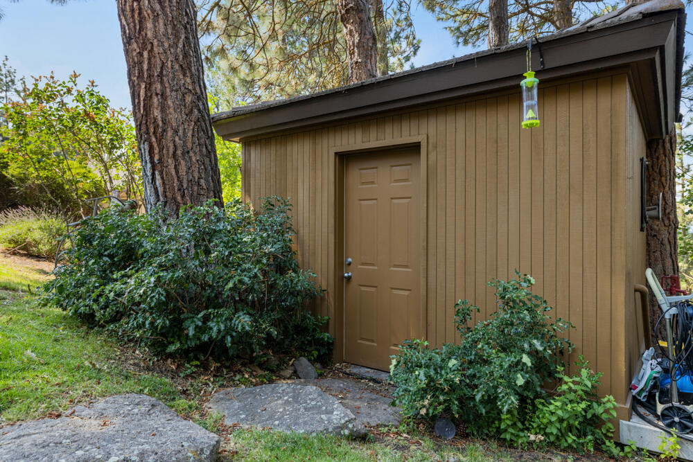 11539 Kestrel Road Klamath Falls, OR 97601 - Photo 57 of 72 11539KestrelRd.-14