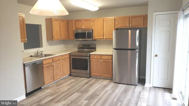 $2,095 | 8 Tether Court, Wilmington, DE 19808