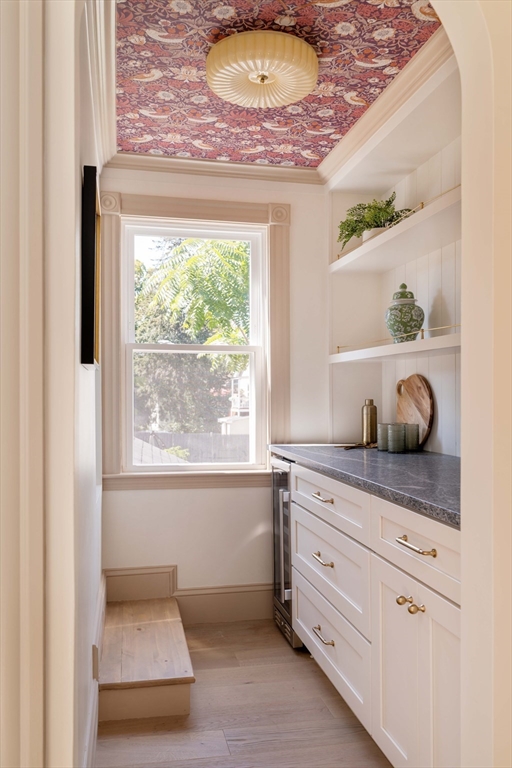 8 Rowe Street Stoneham, MA 02180 - Photo 13 of 41