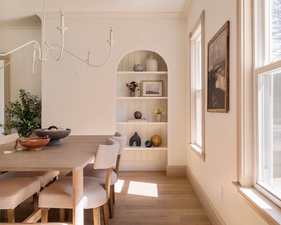 8 Rowe Street Stoneham, MA 02180 - Photo 17 of 41