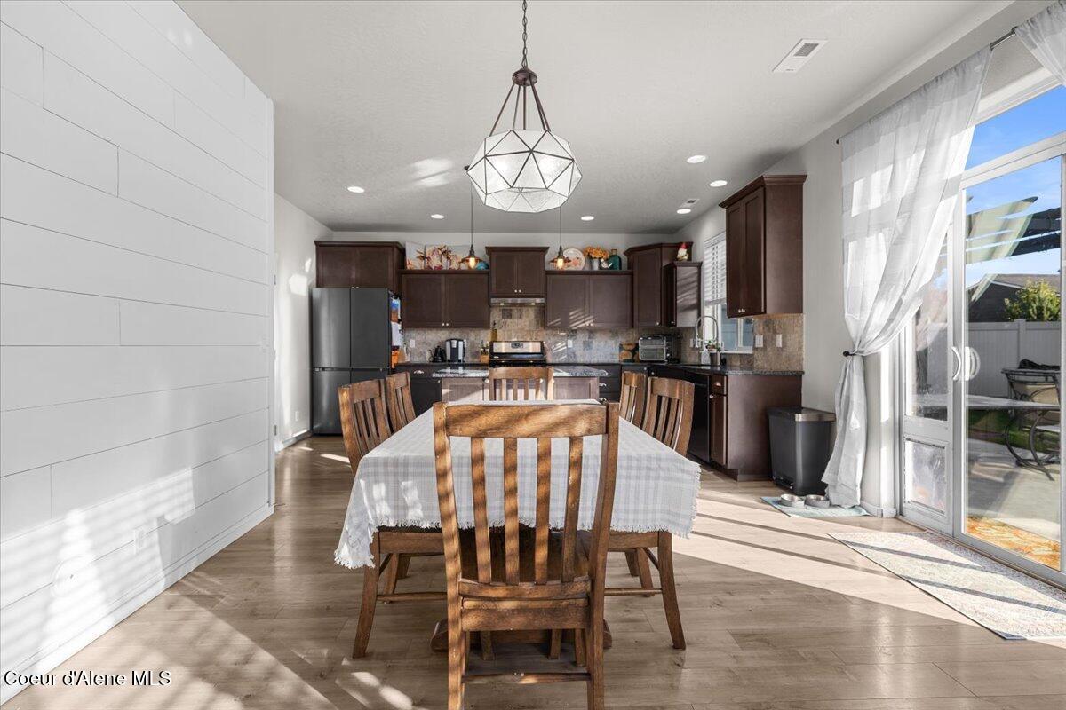 9569 North Prince William Loop Hayden, ID 83835 - Photo 14 of 49 Dining Room
