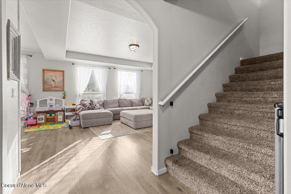 9569 North Prince William Loop Hayden, ID 83835 - Photo 19 of 49 Stairs