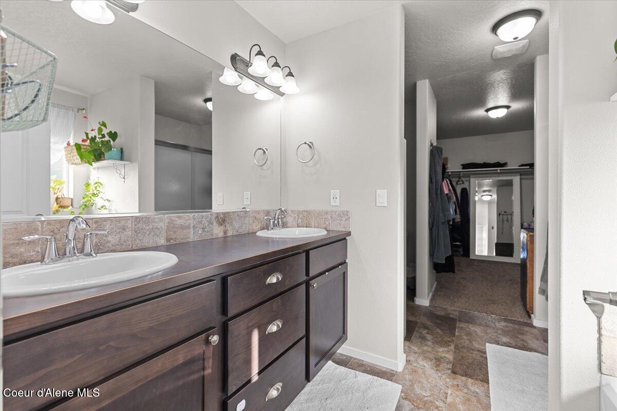 9569 North Prince William Loop Hayden, ID 83835 - Photo 34 of 49 Master Ensuite