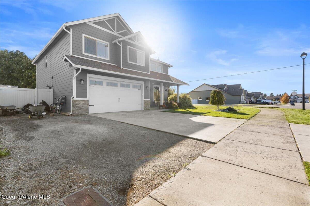 9569 North Prince William Loop Hayden, ID 83835 - Photo 5 of 49 Plenty of Parking