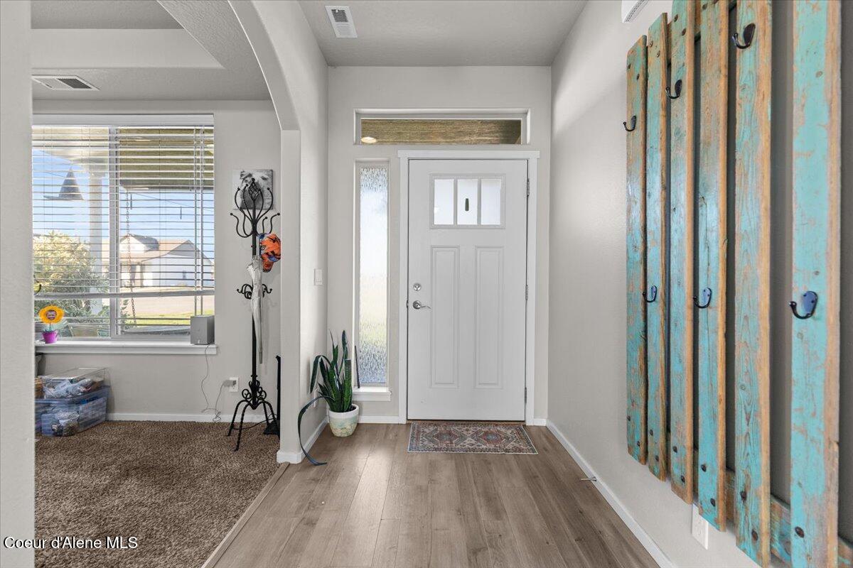 9569 North Prince William Loop Hayden, ID 83835 - Photo 8 of 49 Entry