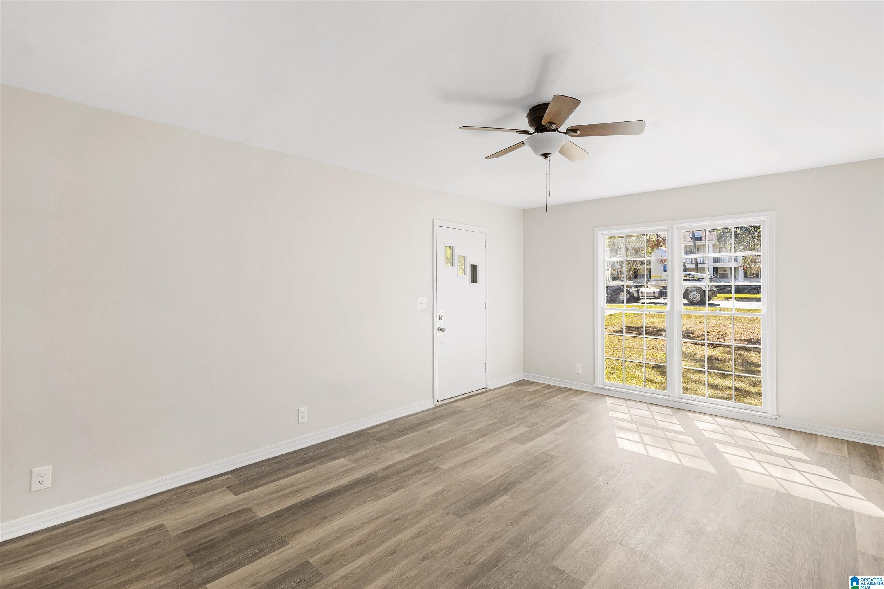 2100 Spring Hill Avenue Mobile, AL 36607 - Photo 18 of 40