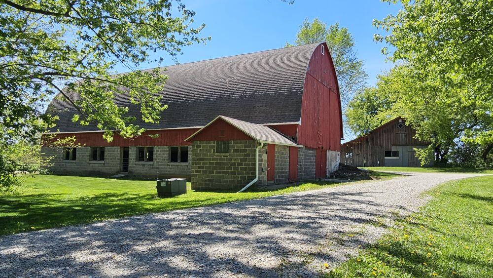 W5090 Navan Road Watertown, WI 53094 - Photo 6 of 52 6