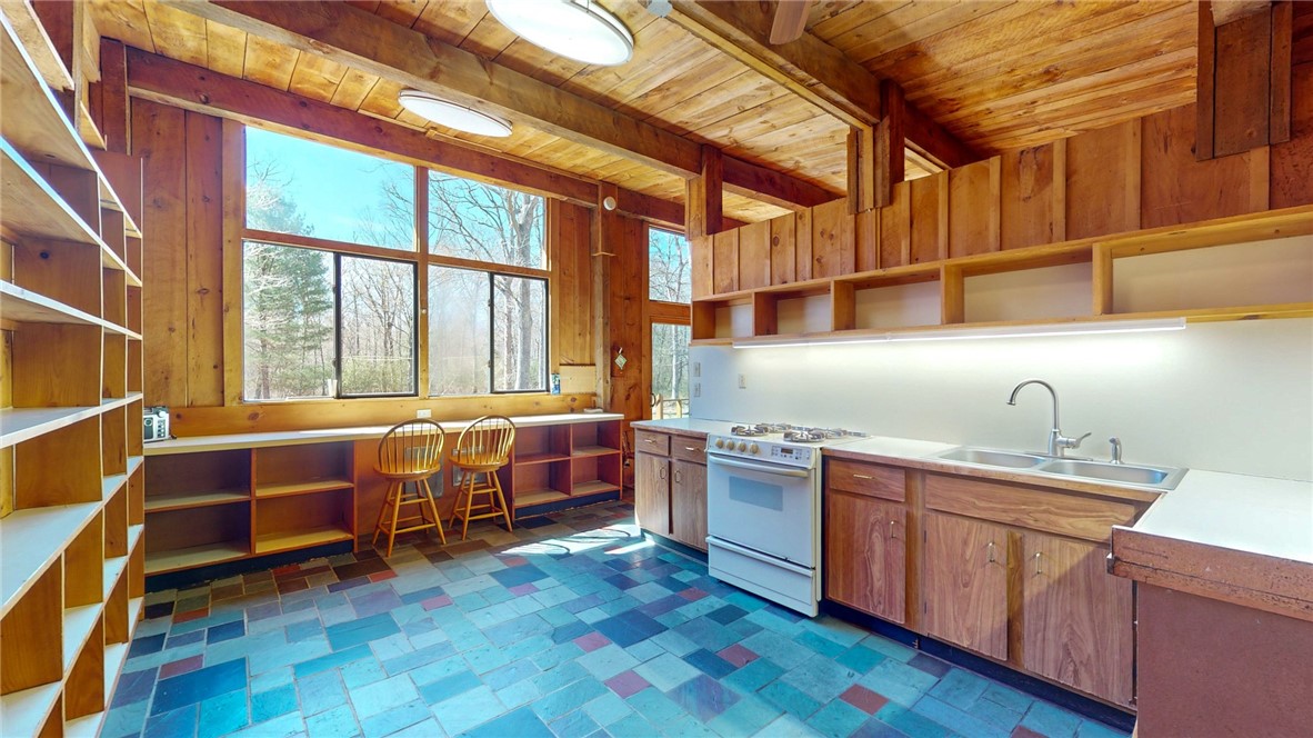 1107 Shannock Road Charlestown, RI 02813 - Photo 11 of 35