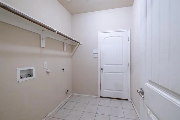 $2,500 | 9816 Coyote Pass Trail, McKinney, TX 75071