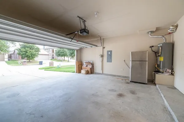 $2,500 | 9816 Coyote Pass Trail, McKinney, TX 75071