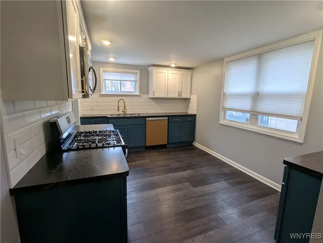 $2,350 | 116 Southside Parkway, Buffalo, NY 14220